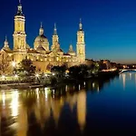 Prázdninový dům Amplio Y Comodo A 15 Minutos Del Centro Con Piscina Y Pistas De Tenis Zaragoza