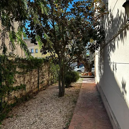 Amplio Y Comodo A 15 Minutos Del Centro Con Piscina Y Pistas De Tenis * Zaragoza