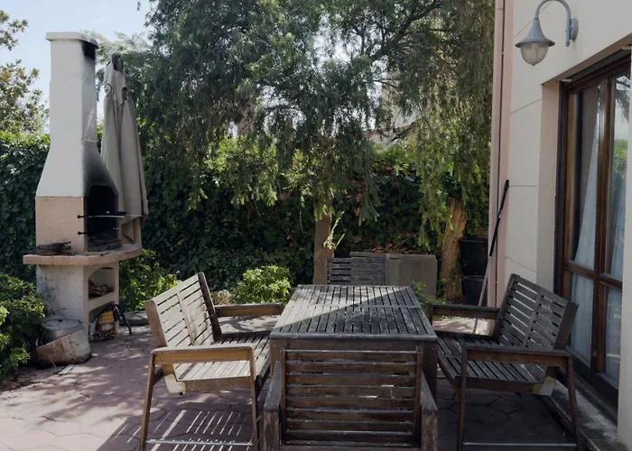 펜션 Amplio Y Comodo En Con Pistas De Tenis *